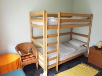 Ein Doppelzimmer mit Stockbett